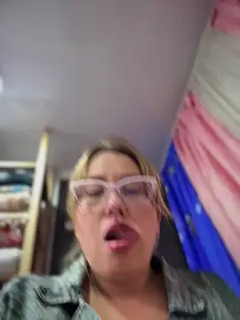 Chat XXX en directo de VIOLETA-25_