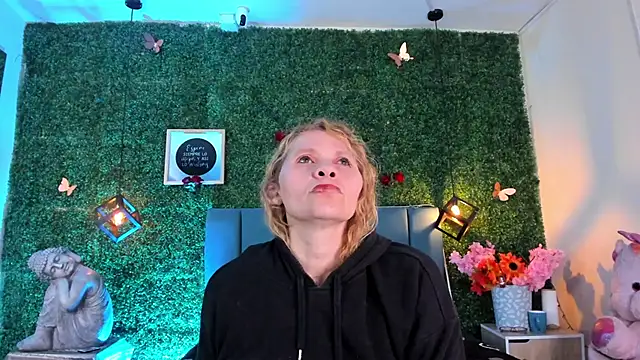 Chat XXX en directo de Evangelyne_rose