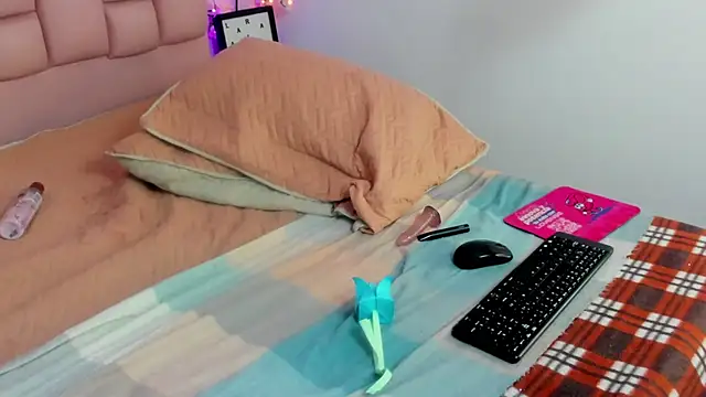 Chat XXX en directo de emma_cg