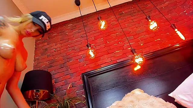 Czat XXX na żywo – ChristynaRoss