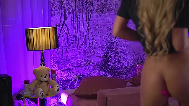 YamiraKim Webcam show