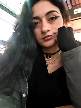 XXX chat uživo modela Lila_Desiree