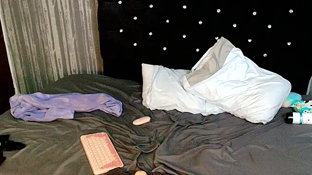 Alicee_Moonn's Live XXX Chat