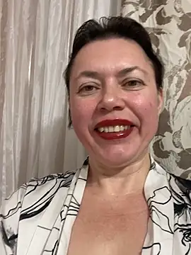 XXX chat uživo modela Kiramagic