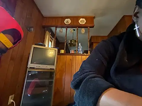 Chat +18 de mizstaken1974 ao vivo