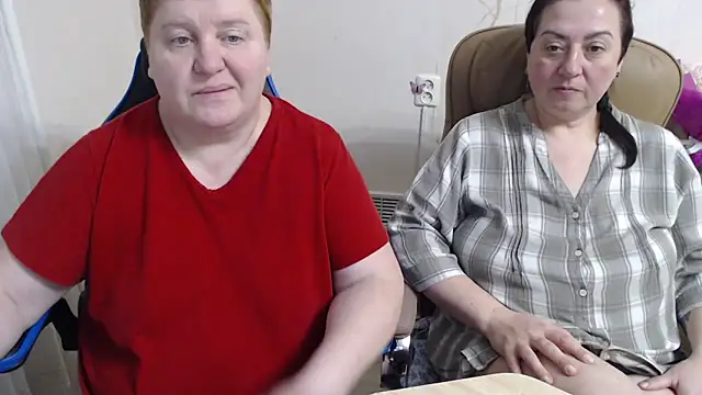 Bertie_Adeline Adlı Modelin Web Kamerası Şovu