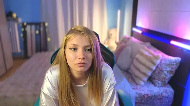 AnastasiaAniess' Webcam Show