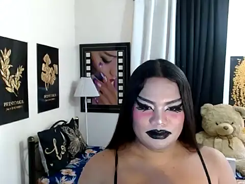 TSbrianaHugeCock Chat XXX in diretta