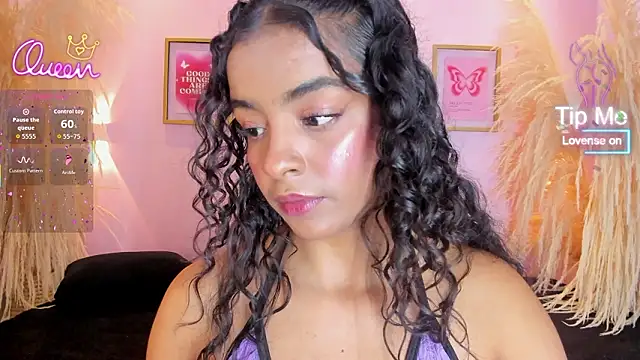 SunnyGilmoree লাইভ XXX চ্যাট