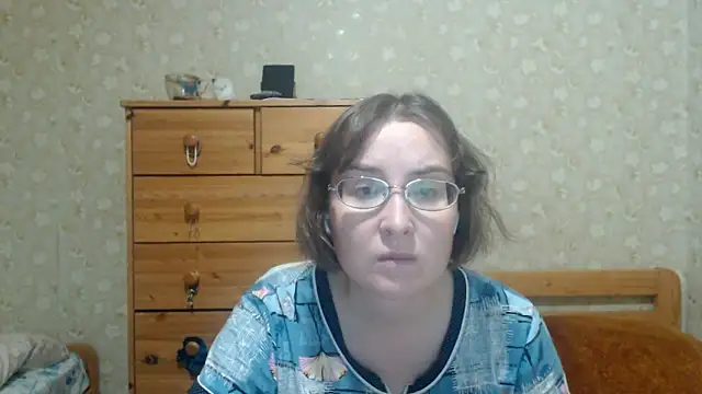 XXX chat uživo modela Smart_Rose