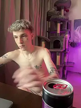 Онлайн чат XXX davesinner