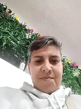 XXX chat uživo modela Yessi_rousse