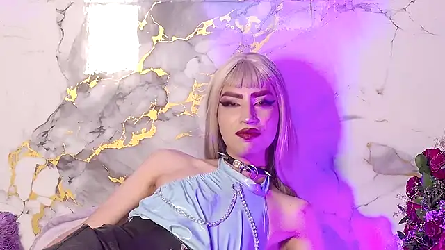 Show modela BrianaSchafer na web-kameri