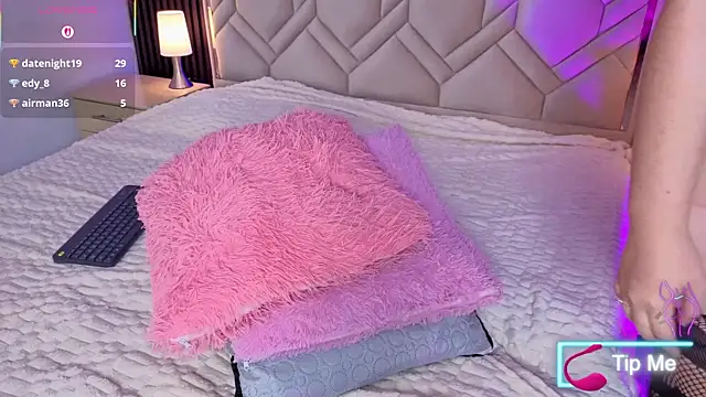 MiaaFarrel 라이브 XXX 채팅