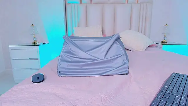 alanarose18n Live XXX chat