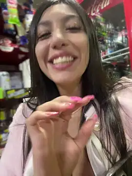 MiaJones21 现场XXX聊天