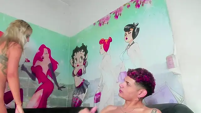 amazing_group_hot69 Adlı Modelin Canlı XXX Sohbeti