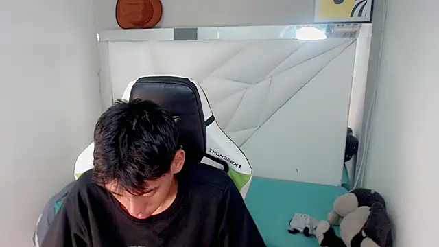 Chatroom XXX en direct de Liarr_