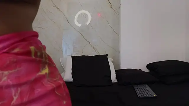 Laura_Miller1: онлайн-секс-чат