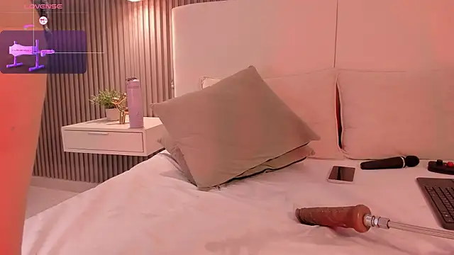 Chat +18 de annie_clarkson ao vivo