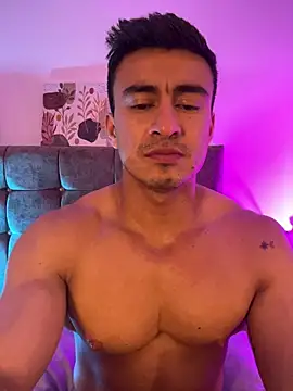 Chris_Clarck: απευθείας συνομιλία ΧΧΧ