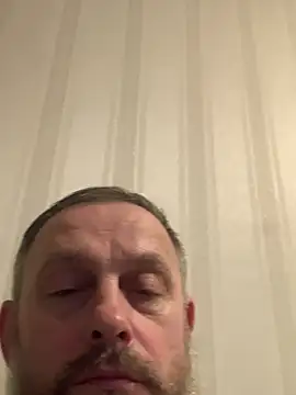 Frosl: απευθείας συνομιλία ΧΧΧ