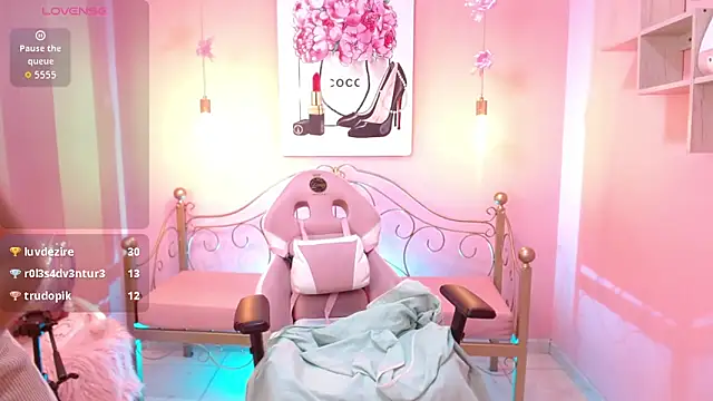 ingrid03_taffur Adlı Modelin Canlı XXX Sohbeti