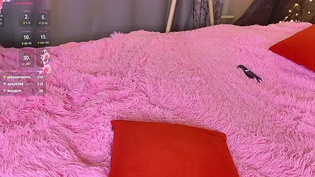 Mirellune's Live XXX Chat