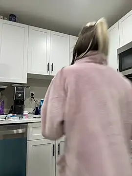 Cutiepiespanks 现场XXX聊天