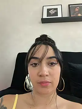 EmmyEvans1 Chat XXX in diretta