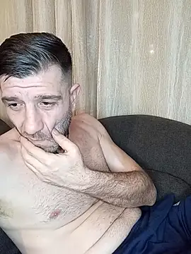 Alexdaniel89 现场XXX聊天