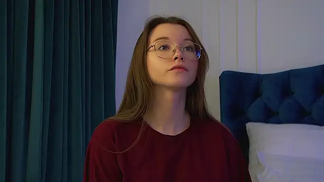 KeiraAsti লাইভ XXX চ্যাট