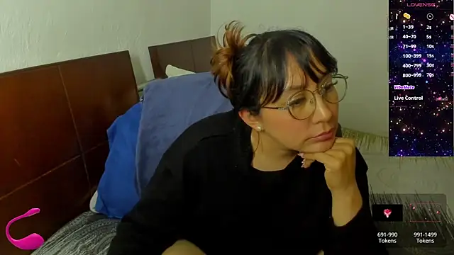 ella_harry's Live XXX Chat