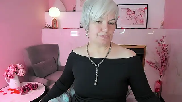 CarmenSoft Adlı Modelin Canlı XXX Sohbeti