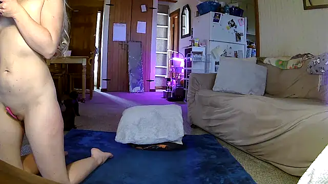 Sasha_Jane Show in webcam