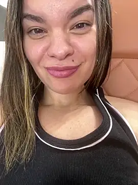 ZyrellaのライブXXXチャット