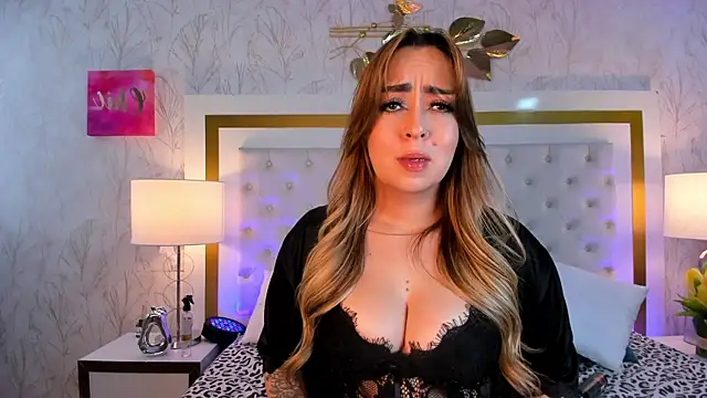 Xara_Shadow: онлайн-секс-чат