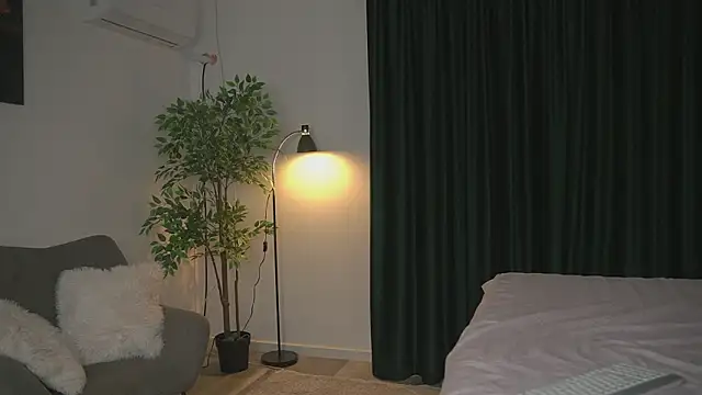 Živý XXX chat Alyonaqueen_