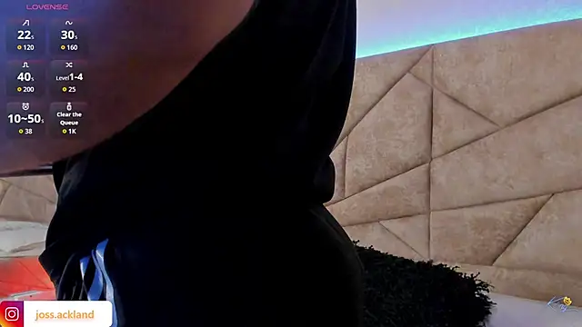 JossAckland: онлайн-секс-чат