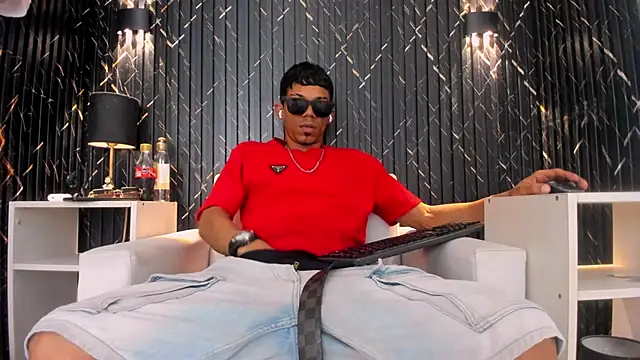 Gregory_Sforza: онлайн-секс-чат