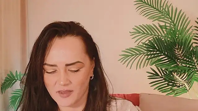 SiennaRosse Adlı Modelin Canlı XXX Sohbeti