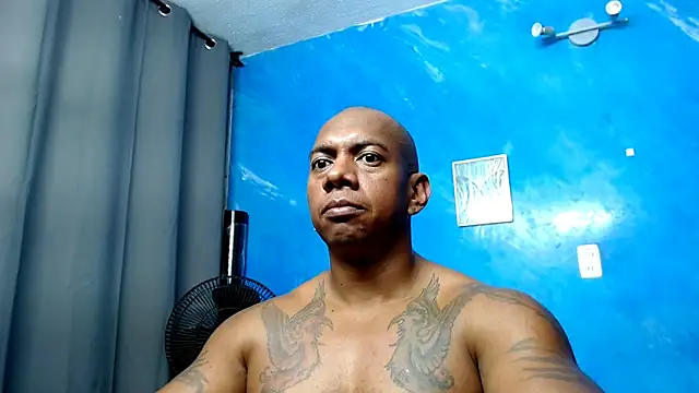 _Tyler_hot: онлайн-секс-чат