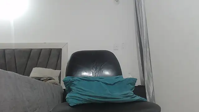 Sembang XXX Secara Langsung fisting_room