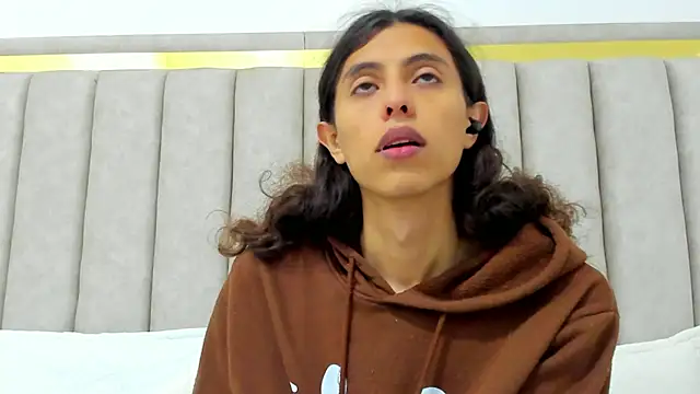 Chat +18 de FreyaMoller ao vivo