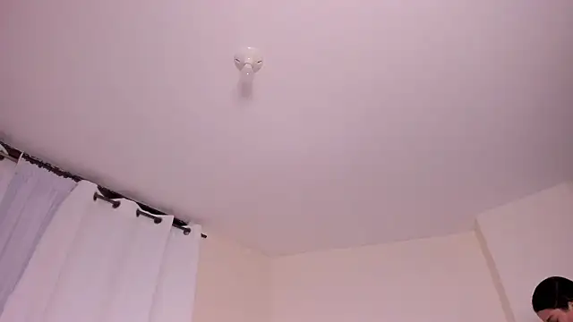 XXX chat uživo modela evely_coelloo