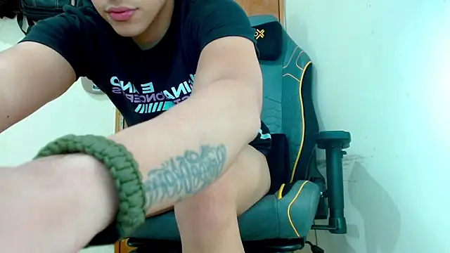 Danyer33 Live XXX-Chat