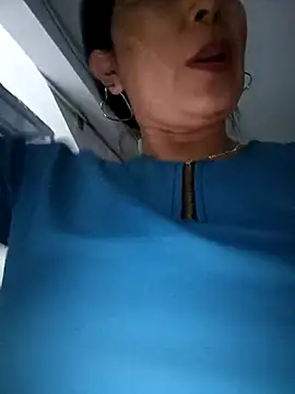 Bebita-MoorのライブXXXチャット