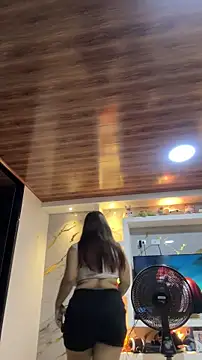 Chat +18 de Miaa_scott01 ao vivo