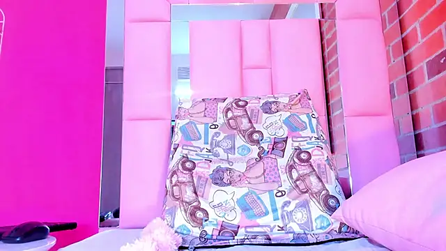 Chat +18 de Baby_doll_XOXO ao vivo