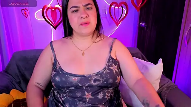 isabum_ লাইভ XXX চ্যাট